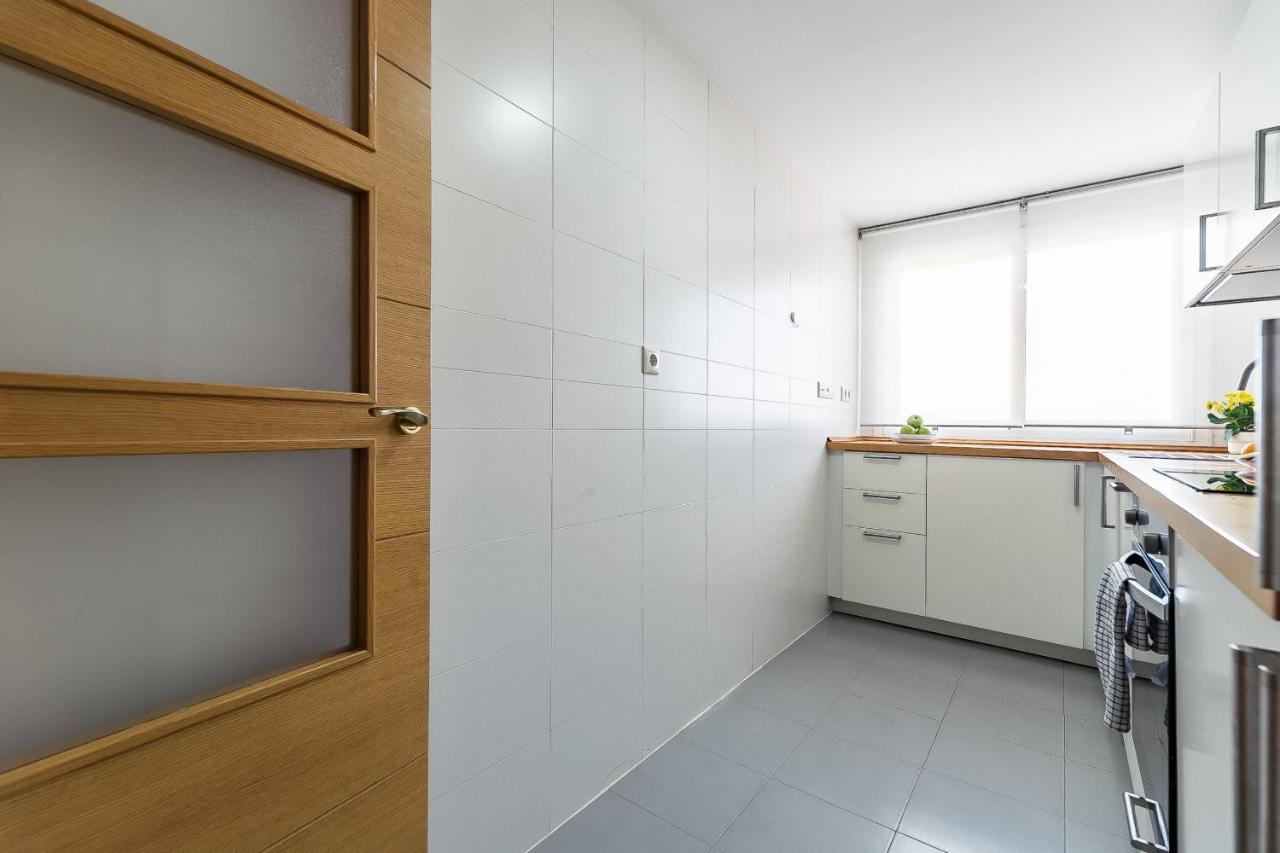 Modern Beach Apartment Valparaiso With Parking Малага Екстер'єр фото