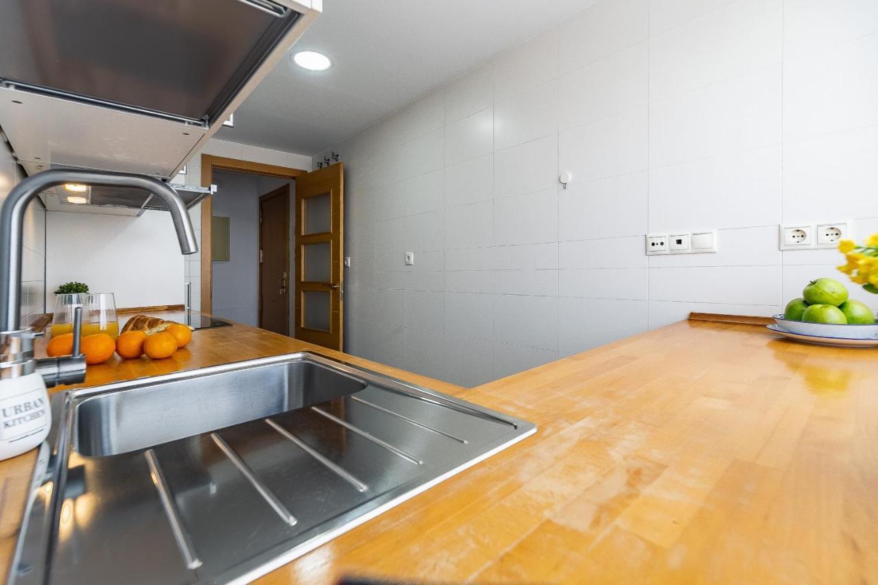 Modern Beach Apartment Valparaiso With Parking Малага Екстер'єр фото
